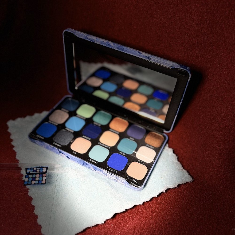 Revolution Shadow Palette